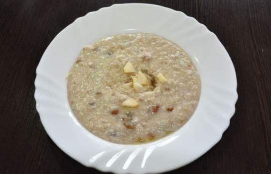Овсянка на воде с медом, изюмом и яблоками 1 Овсянка на воде с медом, изюмом и яблоками